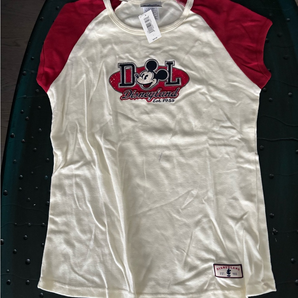 NWT Disneyland Raglan T-Shirt